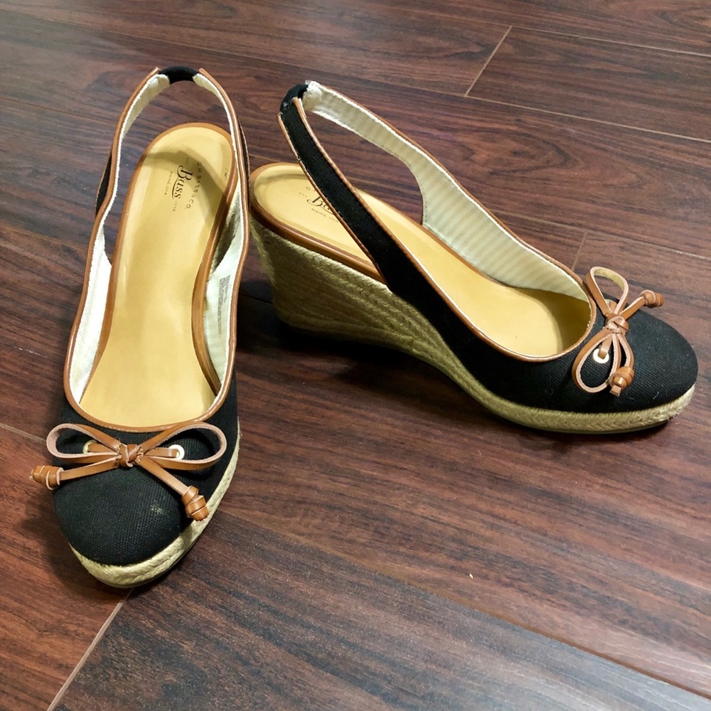 Bass Slingback Wedges